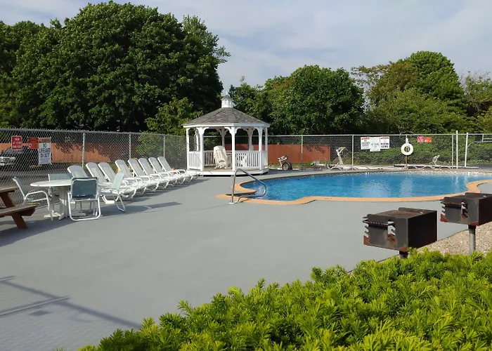 Ambassador Inn And Suites